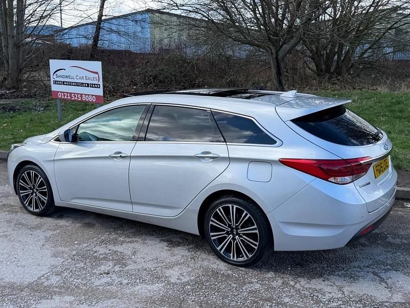 Used Hyundai i40 Premium 2015 Silver Estate