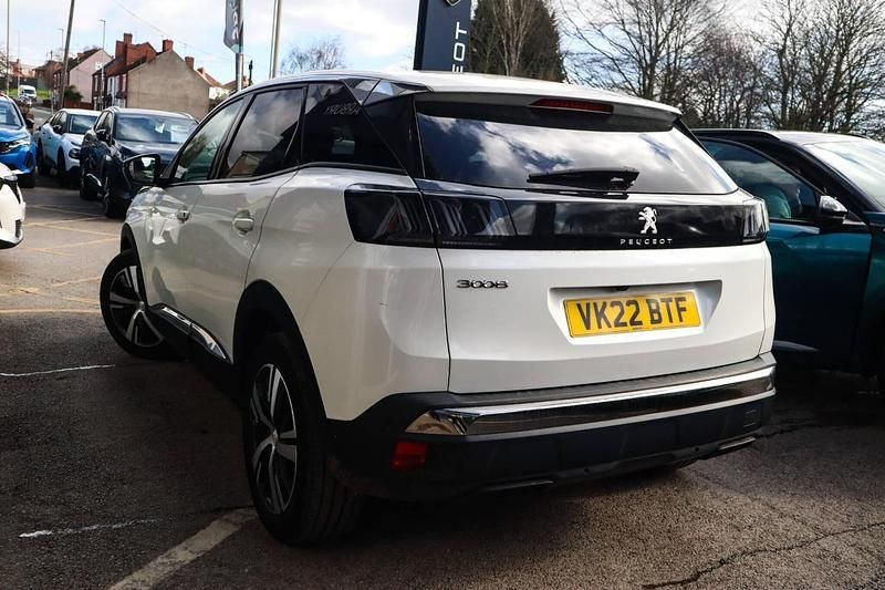 Used Peugeot 3008 Allure 131 HP (96 kW) 2022 White SUV