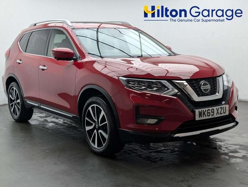 Used Nissan X-Trail Tekna 150 HP (110 kW) 2020 Red SUV