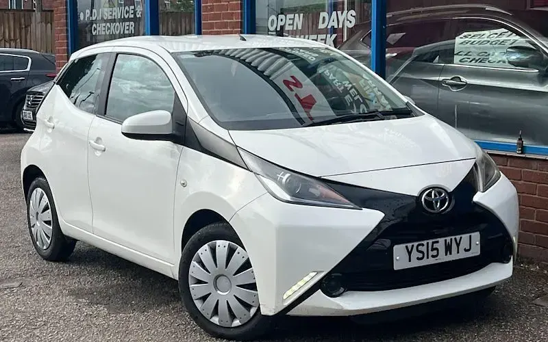 Used Toyota Aygo X-play 69 HP (50 kW) 2018 Hatchback