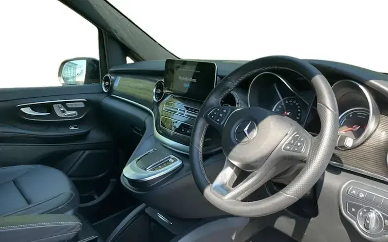 Used Mercedes EQV300 Premium 150 kW (204 HP) 2022 Grey MPV