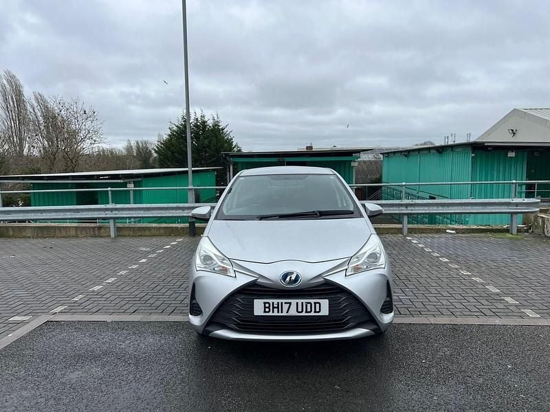 Used Toyota Vitz 2026 Silver Hatchback