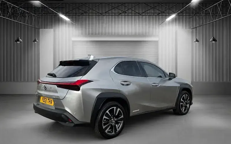Used Lexus UX 184 HP (135 kW) 2023 Silver SUV