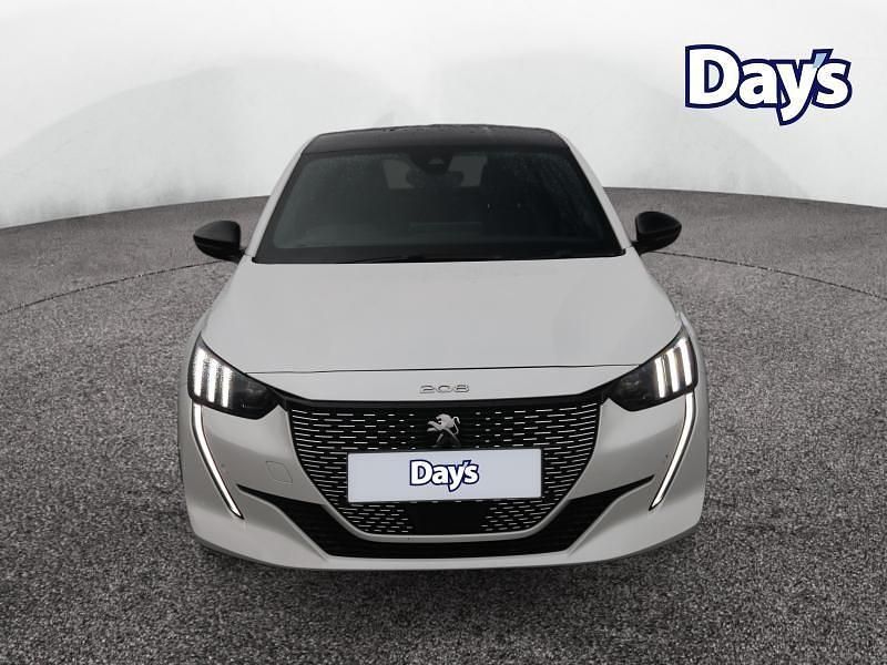 Used Peugeot e-208 GTi 100 kW (136 HP) 2022 White Hatchback