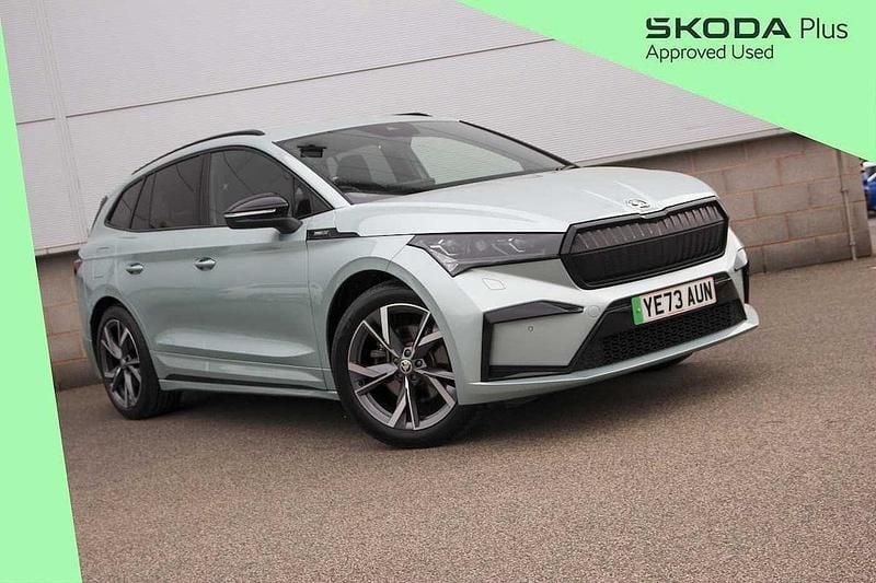 Arctic silver metallic Used 2023 Skoda Enyaq iV SportLine SUV | £25,995 (Fair price) - Image 1/4