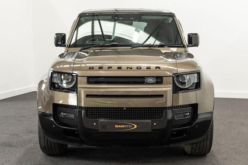 Used Land Rover Defender First Edition 240 HP (176 kW) 2020 Brown SUV