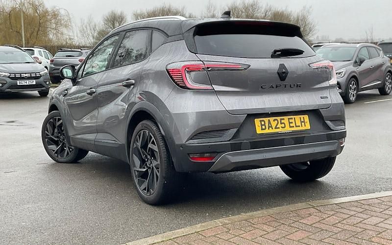 Used Renault Captur Esprit Alpine 158 HP (116 kW) 2025 SUV