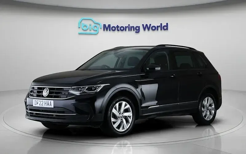 Used VW Tiguan Life 245 HP (180 kW) 2022 Black SUV