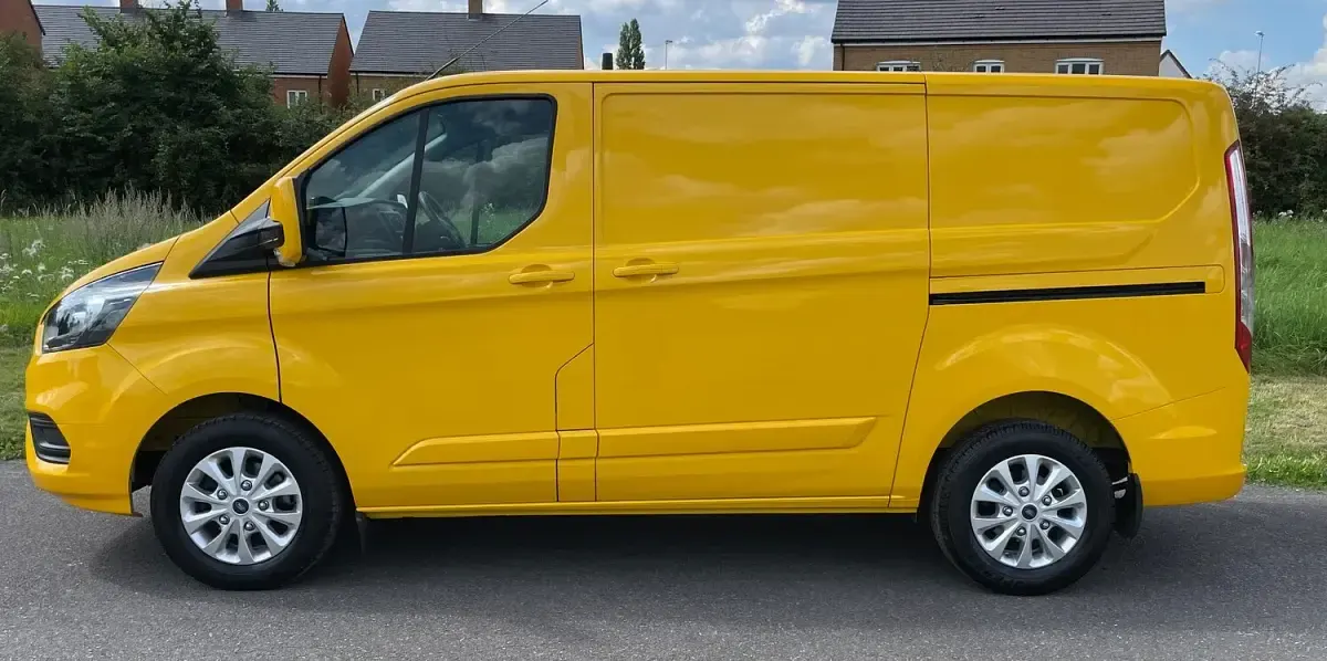 Used Ford Transit Custom 130 HP (95 kW) 2018 Yellow Van