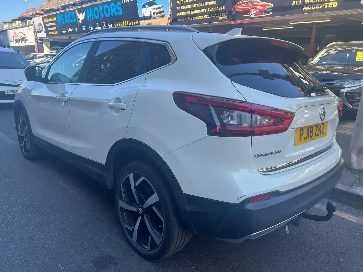 Used Nissan Qashqai S 2018 White SUV