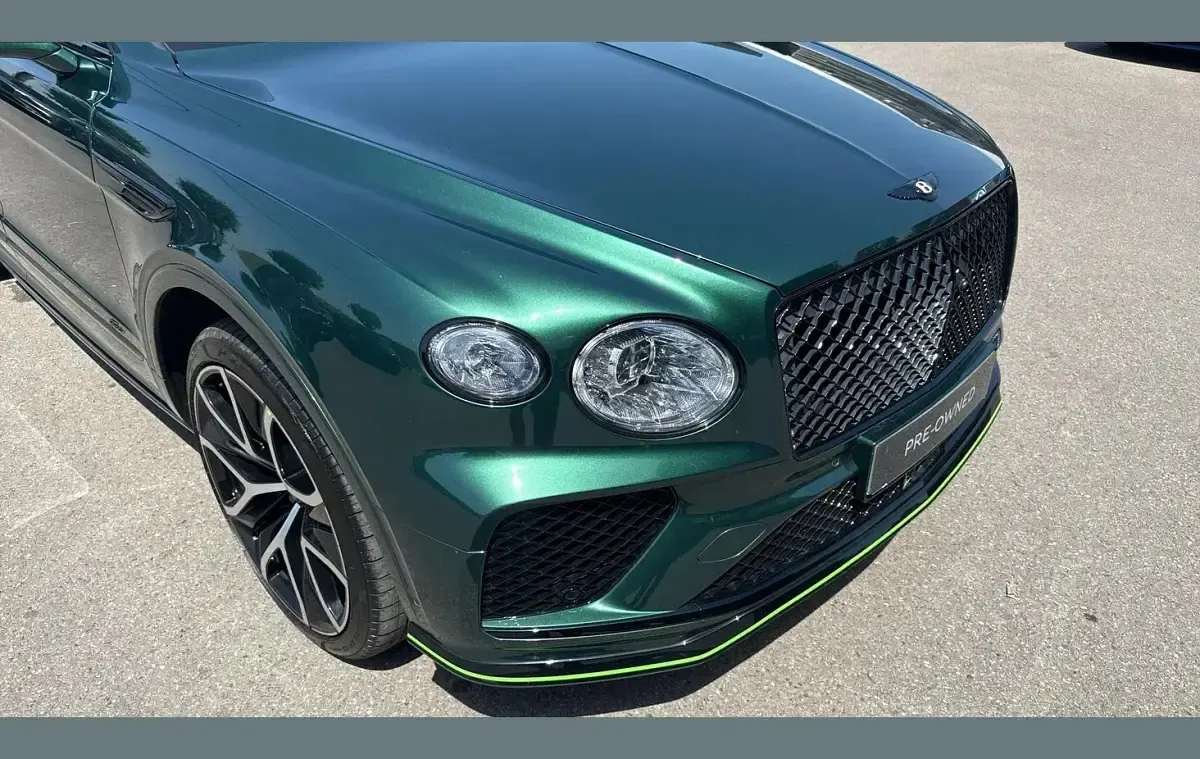 Used Bentley Bentayga 650 HP (478 kW) 2025 Green SUV