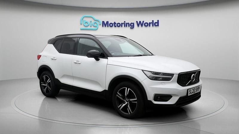 Used 2020 Volvo XC40 R-Design SUV | £15,856 (Fair price) - Image 1/4
