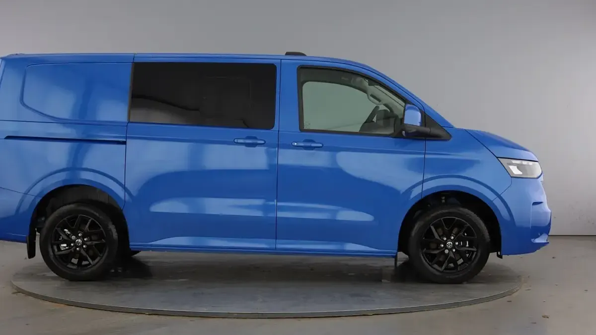 Used VW Transporter Pro 2025 Blue Van