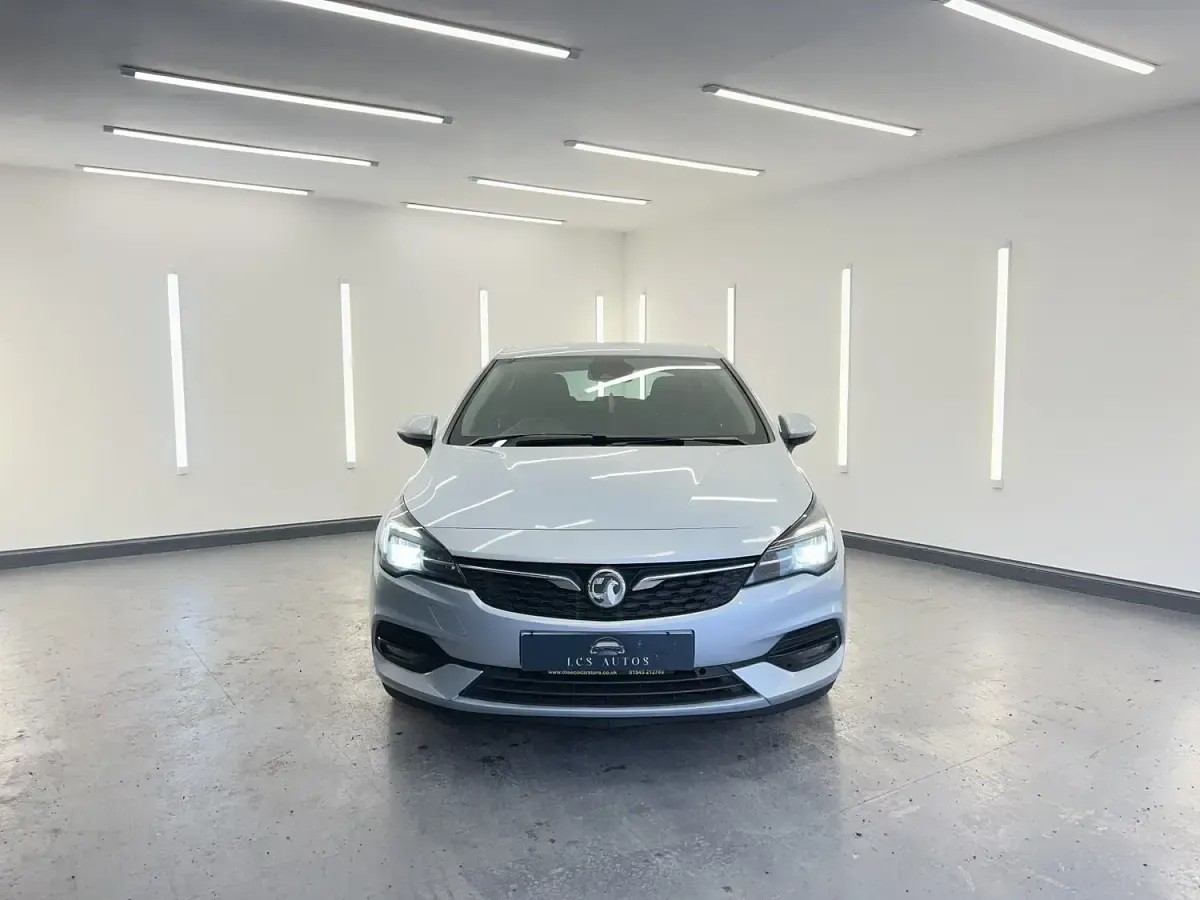 Used Vauxhall Astra SRi 2019 Silver Hatchback