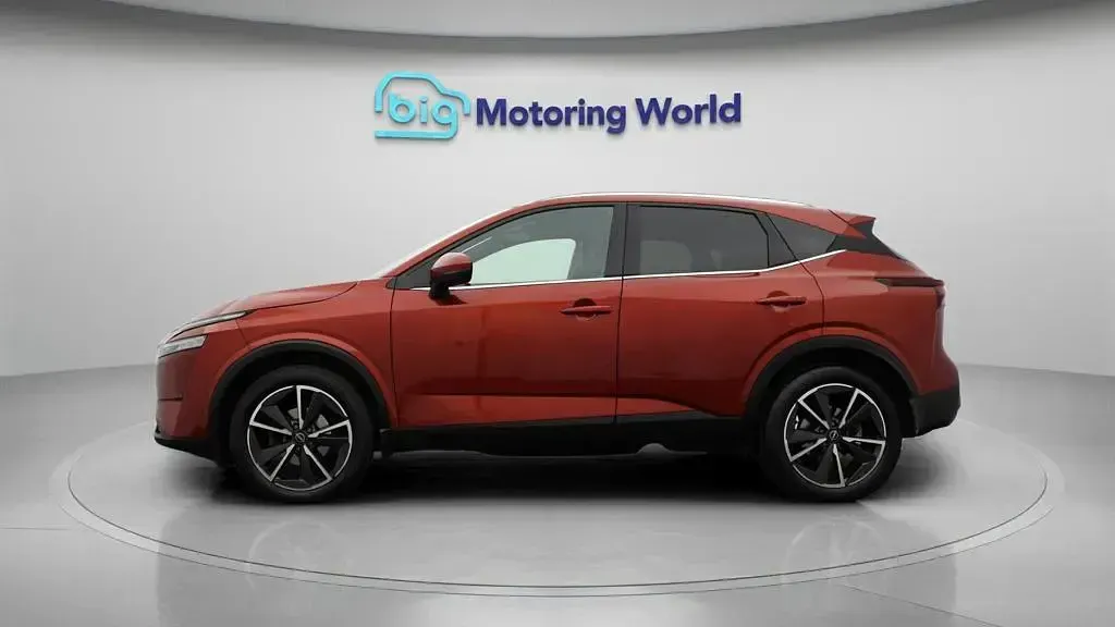 Used Nissan Qashqai S 158 HP (116 kW) 2022 Red SUV