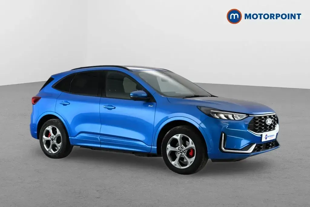 Käytetty Ford Kuga ST-Line 242 HP (177 kW) 2025 Katumaasturi