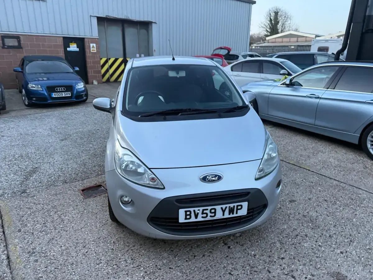 Used Ford Ka Zetec 69 HP (50 kW) 2010 Silver Hatchback