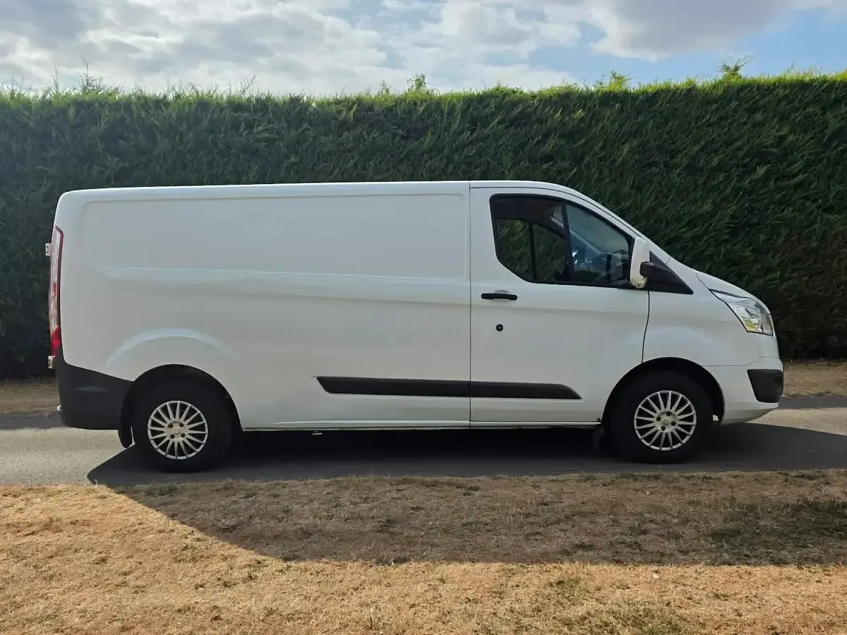 Used Ford Transit Custom Trend 125 HP (91 kW) 2016 White Van