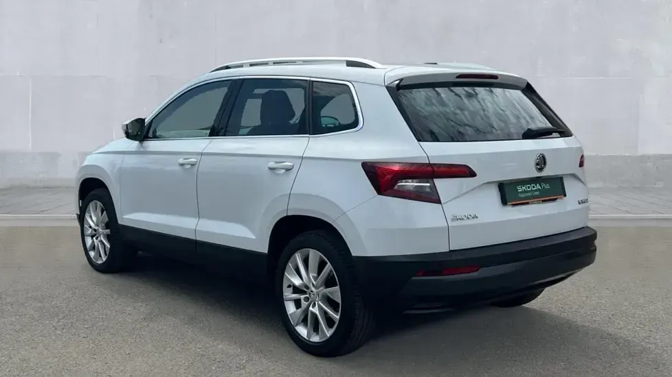 Used Skoda Karoq SE L 150 HP (110 kW) 2018 White SUV