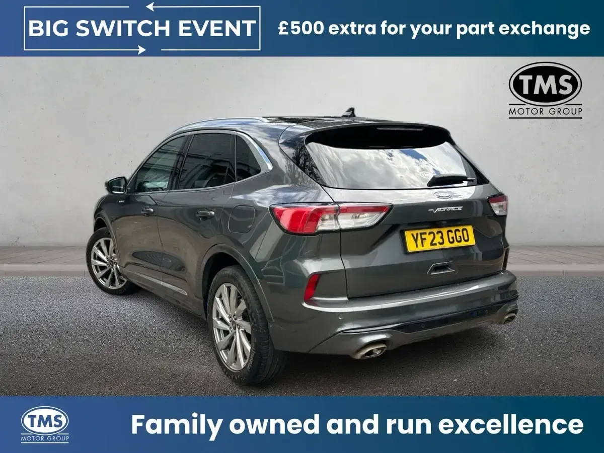 Używany Ford Kuga Vignale 150 KM (110 kW) 2023 Szary SUV