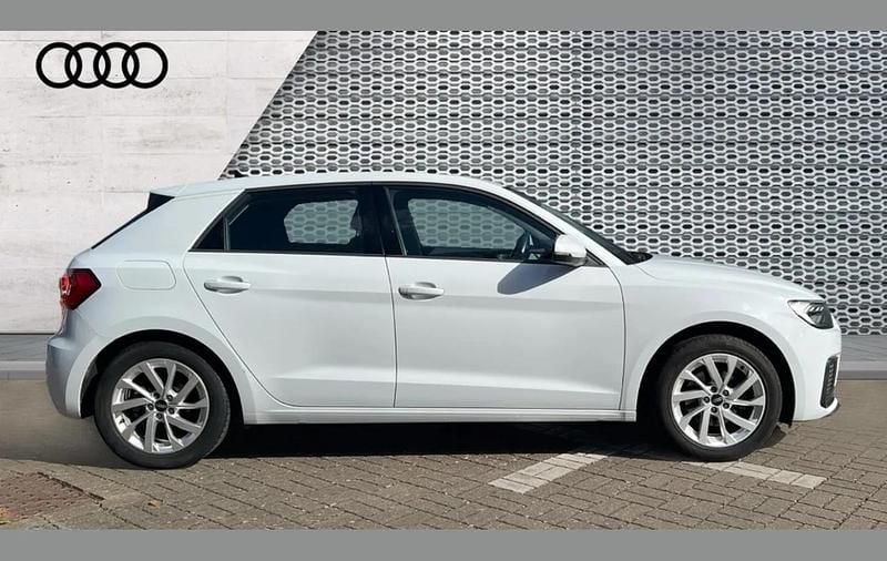 Used Audi A1 Sport 110 HP (80 kW) 2021 White SUV