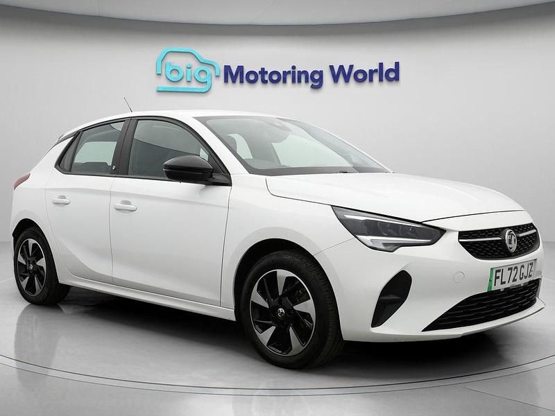White Used 2022 Vauxhall Corsa-e Hatchback | £9,900 (Good price) - Image 1/4
