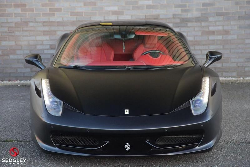 Used Ferrari 458 570 HP (419 kW) 2017 White Coupe