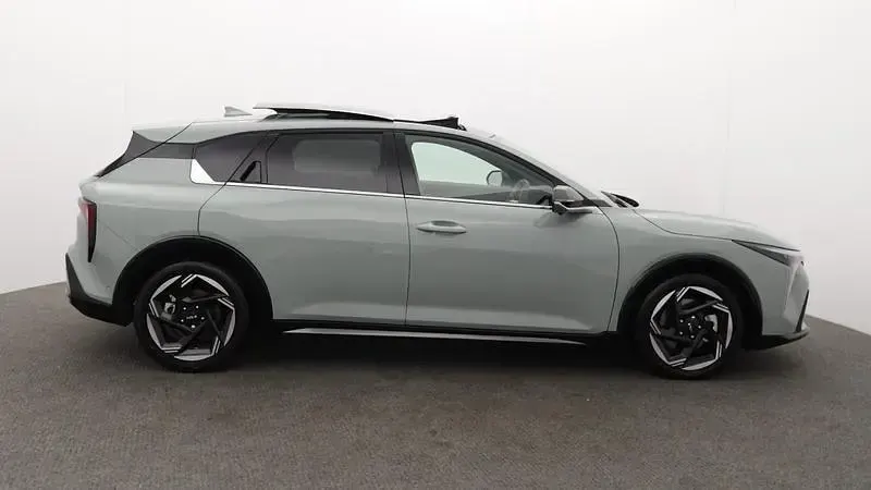 Used Kia K4 GT-Line S 115 HP (84 kW) 2026 Green Hatchback
