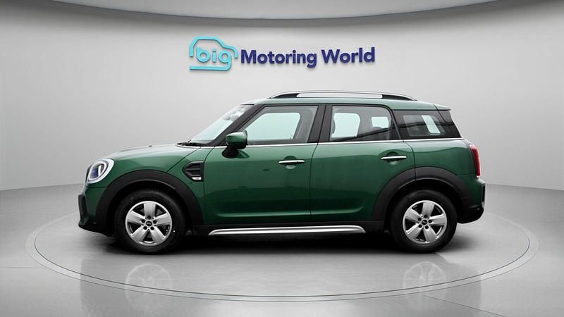 Usado Mini Cooper Countryman Classic 134 CV (98 kW) 2023 Verde SUV