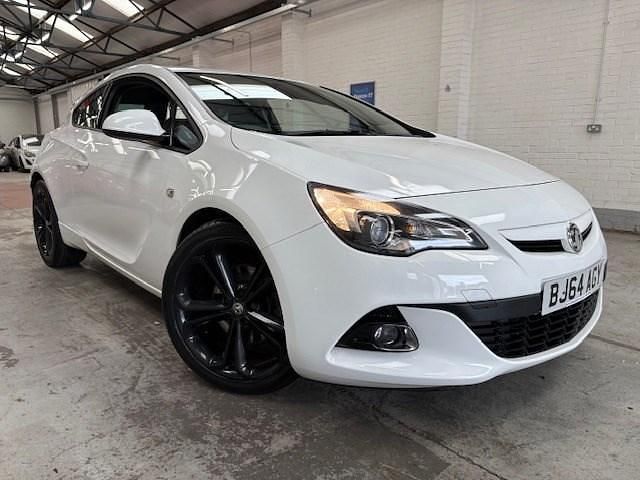 White Used 2014 Vauxhall Astra GTC Edition Hatchback | £4,790 (Fair price) - Image 1/4