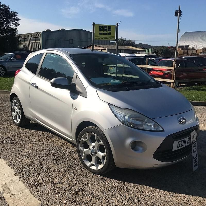 Used Ford Ka Titanium 75 HP (55 kW) 2011 Silver Hatchback