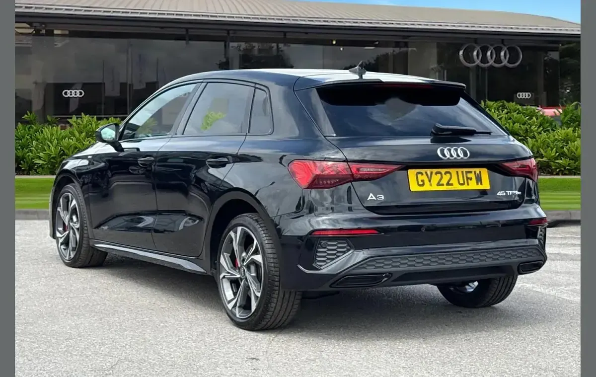 Used Audi A3 e-tron Competition 245 HP (180 kW) 2022 Black Hatchback