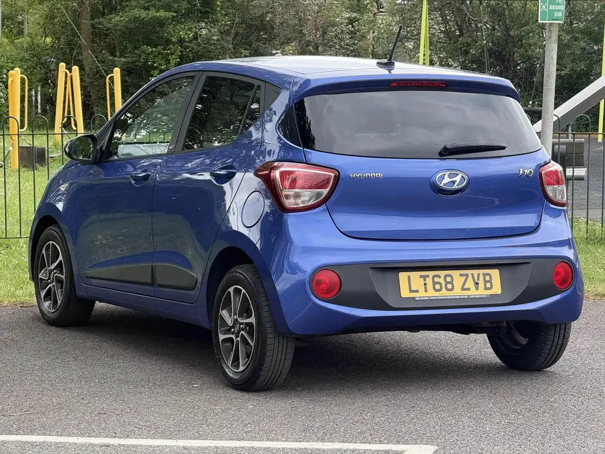 Used Hyundai i10 GO! 67 HP (49 kW) 2018 Blue Hatchback