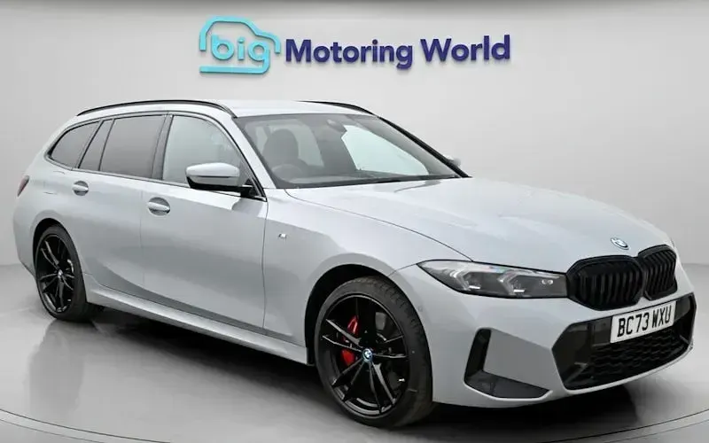 Usado BMW 330e M Sport 292 HP (214 kW) 2024 Carrinha