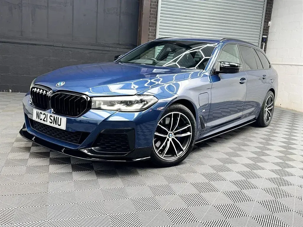 Used BMW 530e M Sport 287 HP (211 kW) 2021 Blue Estate