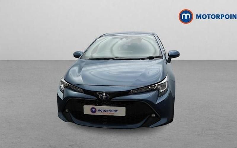 Used Toyota Corolla Design 122 HP (89 kW) 2022 Hatchback
