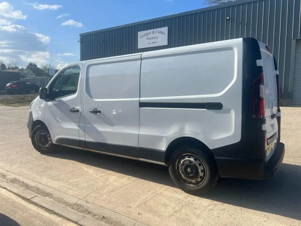 Usado Vauxhall Vivaro 2018 Branco