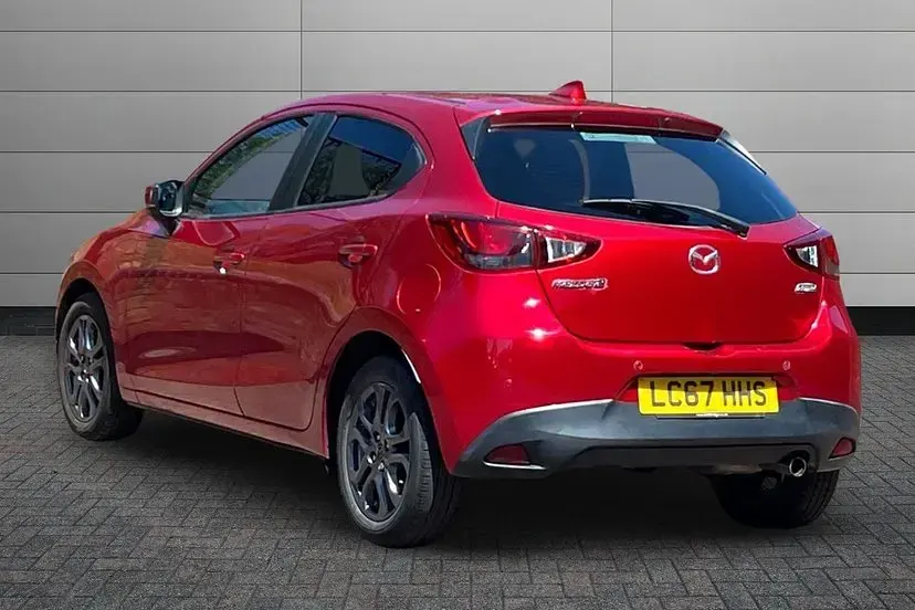 Used Mazda 2 Inclusive 90 HP (66 kW) 2018 Red Hatchback