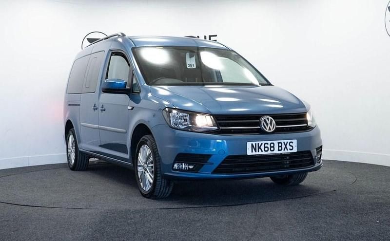 Used VW Caddy Maxi Life S 102 HP (75 kW) 2018 Blue MPV