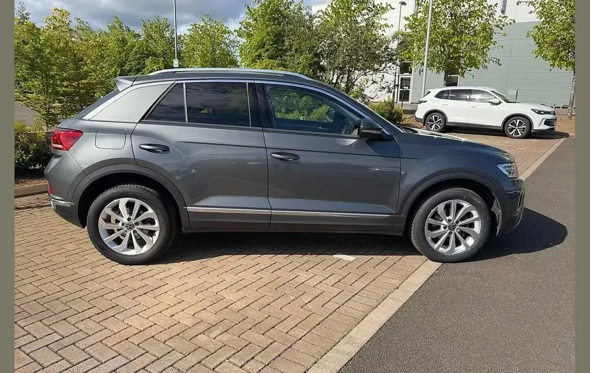 Used VW T-Roc Style 150 HP (110 kW) 2023 Grey SUV