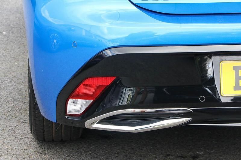 Used Peugeot 308 Allure 130 HP (95 kW) 2022 Blue Hatchback