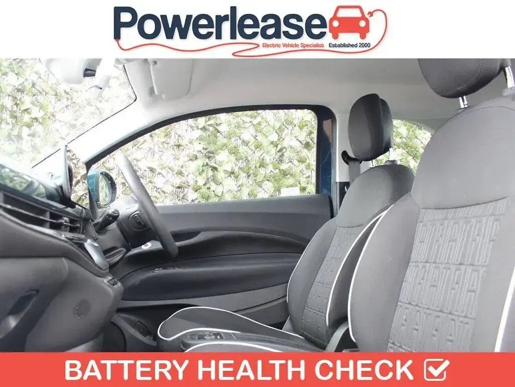 Used Fiat 500e 86 kW (118 HP) 2023 Green Hatchback