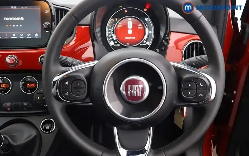 Used Fiat 500 69 HP (50 kW) 2023 Red Hatchback