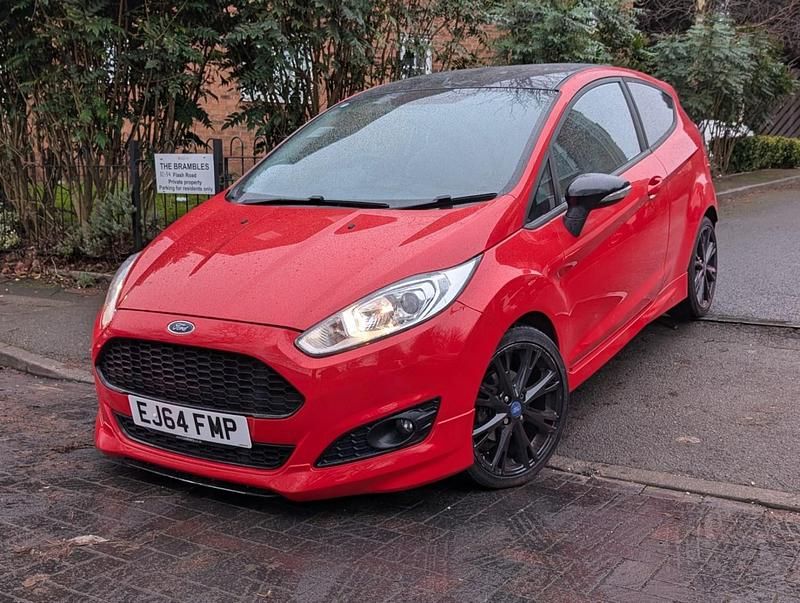 Used Ford Fiesta Zetec 2014 Red Hatchback