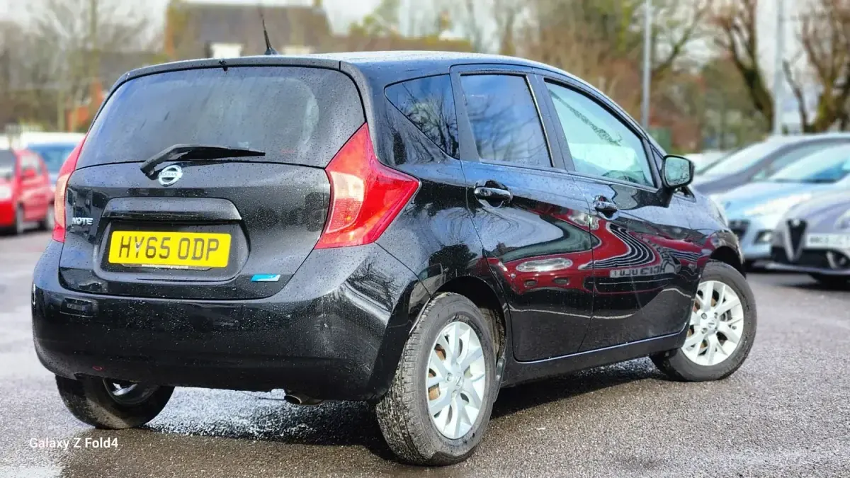 Begagnad Nissan Note Acenta Premium 90 HK (66 kW) 2015 Svart Minibuss