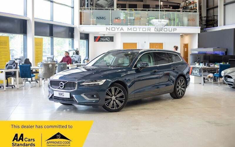 Blue Used 2018 Volvo V60 Inscription Estate | £12,599 (Expensive) - Image 1/4