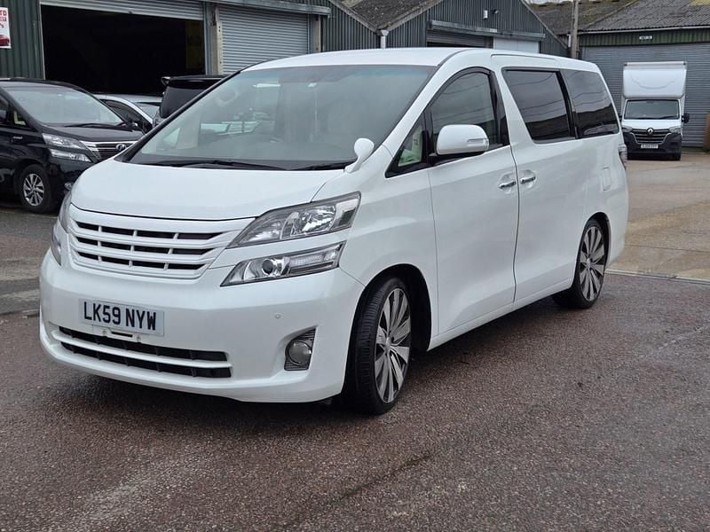 Used Toyota Alphard 2009 White MPV