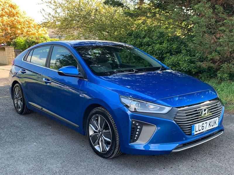 Used Hyundai Ioniq Premium SE 141 HP (103 kW) 2017 Blue Hatchback