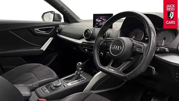 Used Audi SQ2 Design 300 HP (220 kW) 2019 Silver SUV