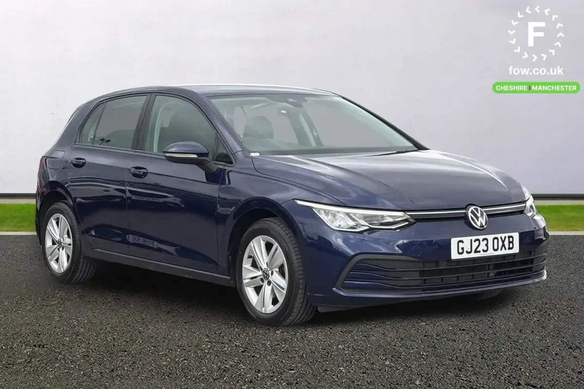 Used VW Golf VIII Life 116 HP (85 kW) 2023 Hatchback
